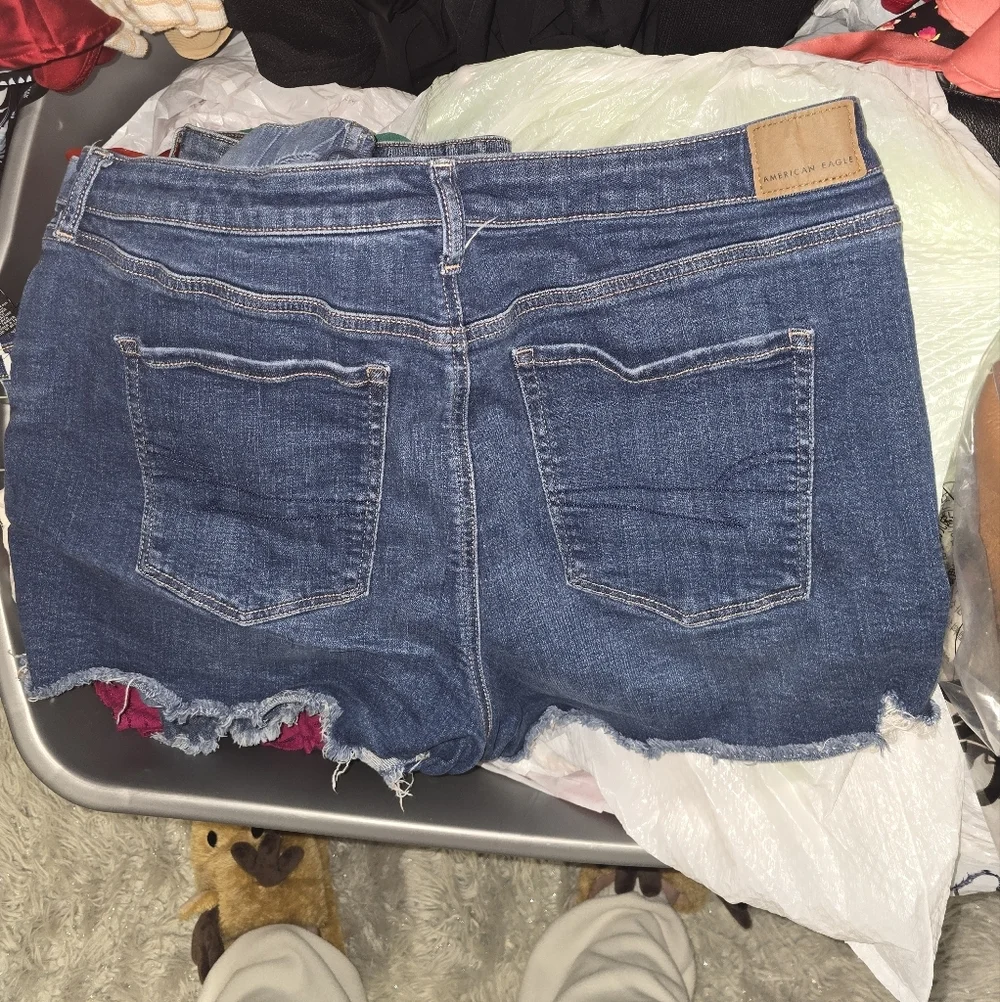 AE Stretch High-Waisted Denim Short Short 20